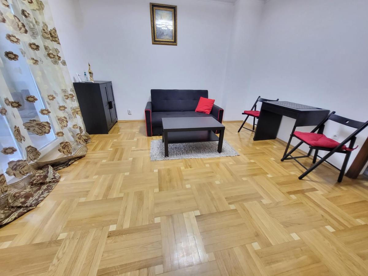 Apartment Mega Mall Monza National Arena Boekarest Buitenkant foto